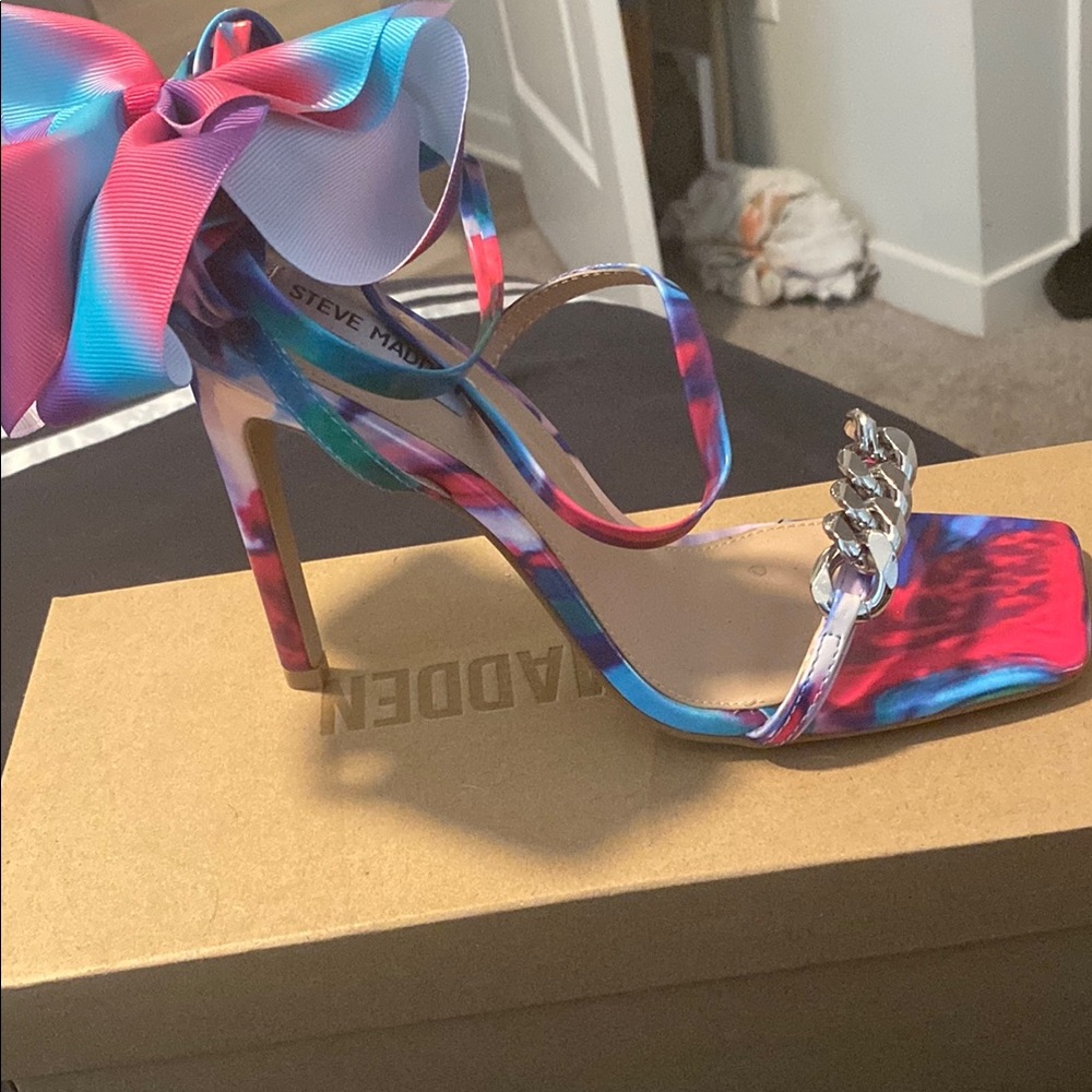 Steve Madden Multi-Color Heels Vibrant Water Design